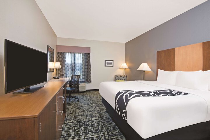La Quinta Inn & Suites by Wyndham Morgantown