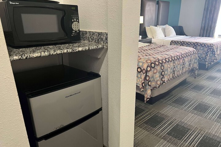 Room 9 of 30
