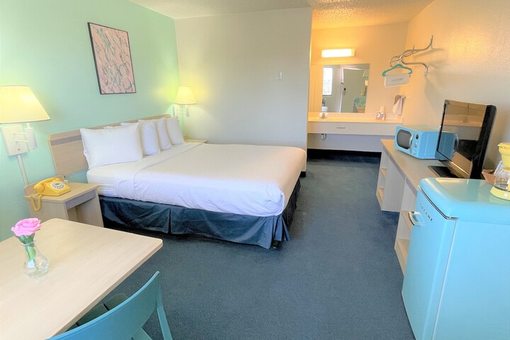 Room 65 of 74