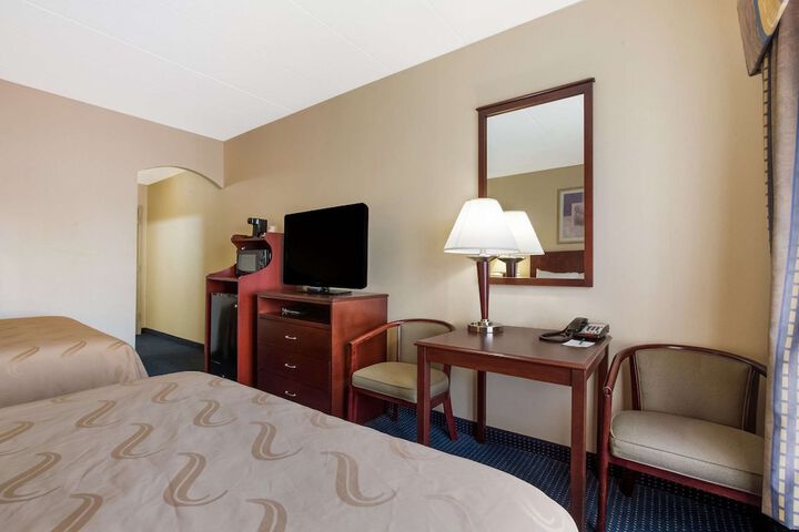 Room 27 of 36