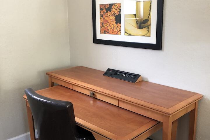 Room 19 of 29