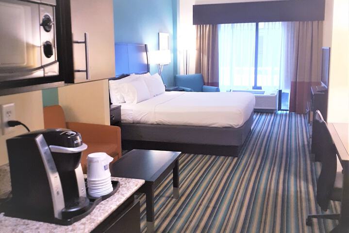 Room 44 of 62