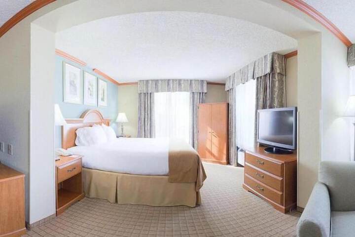Room 15 of 44