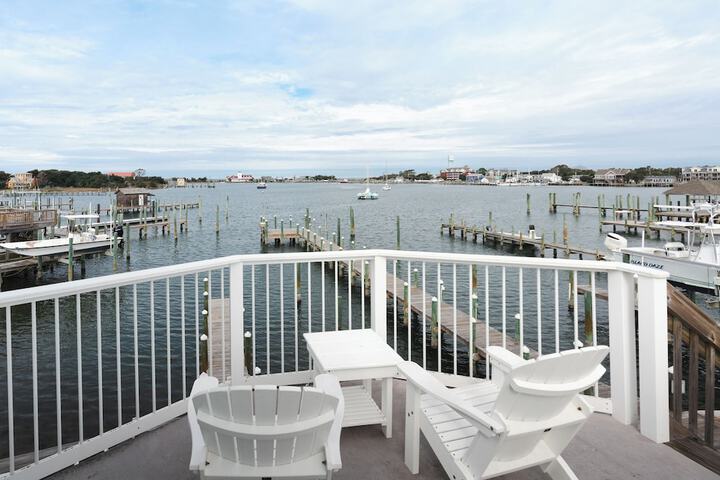 Ocracoke Harbor Inn