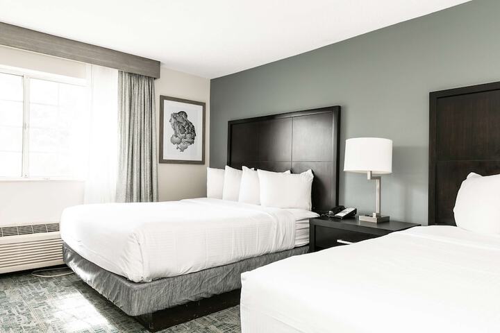 Room 7 of 43