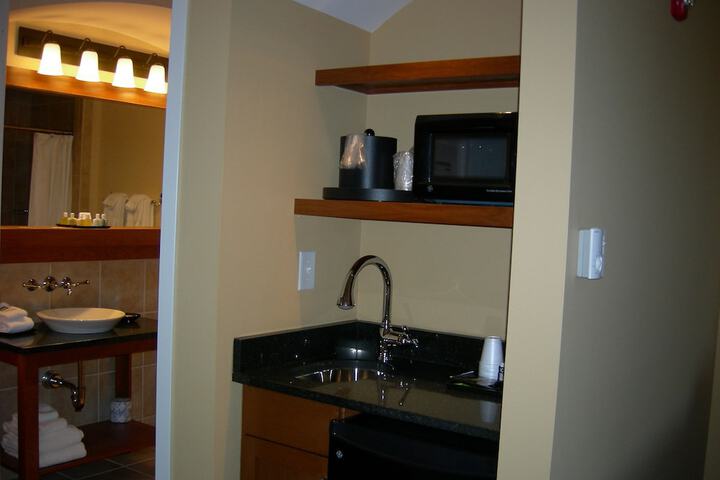Room 13 of 22