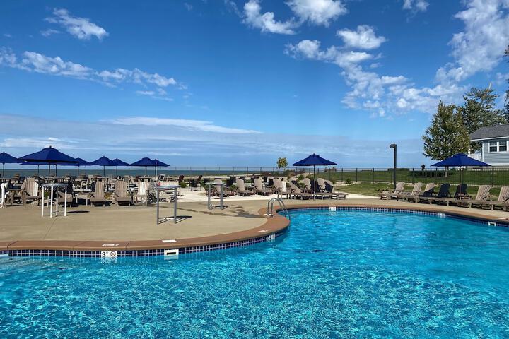 Pool 14 of 73