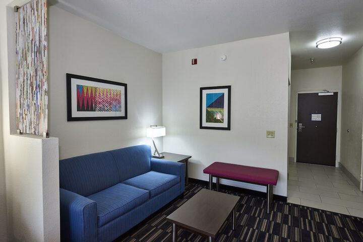 Room 22 of 35