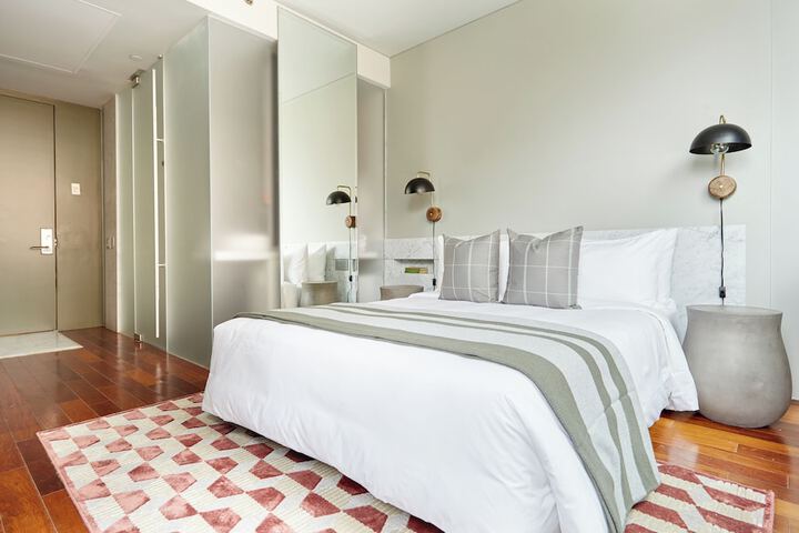 Room 48 of 70