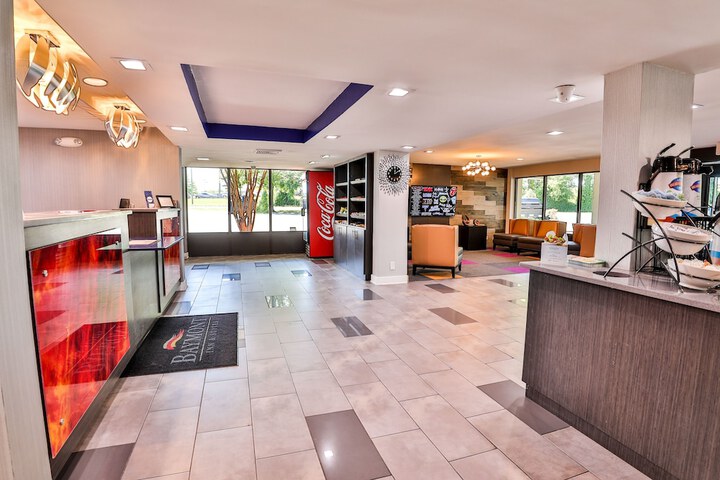 Hotel Interior 9 of 48