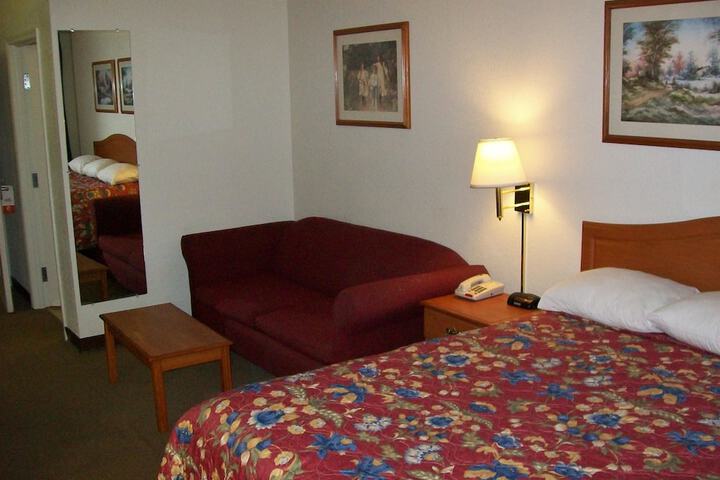 Room 18 of 34