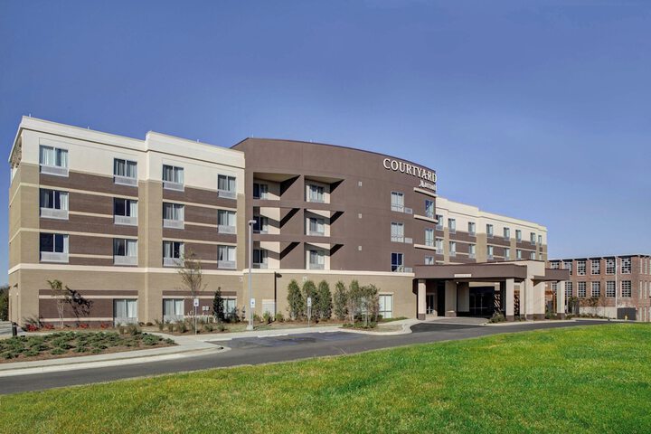 Hotel 2 of 57