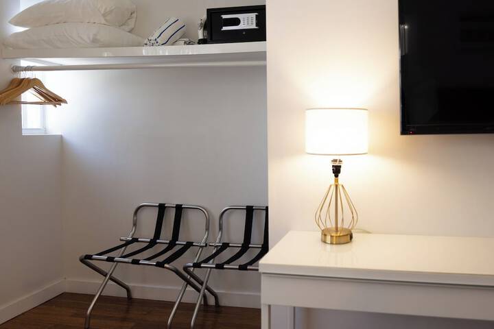 Room 25 of 45