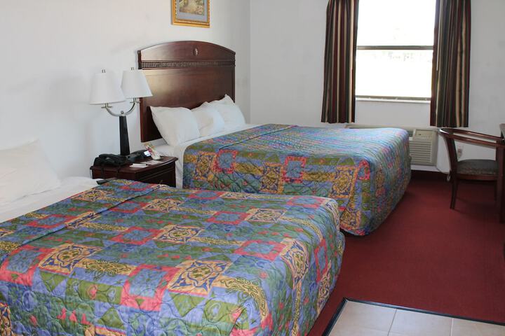 Room 43 of 120