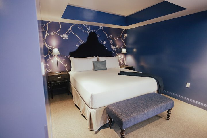 Room 34 of 61