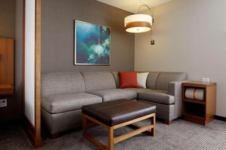 Hyatt Place Marlborough / Apex Center