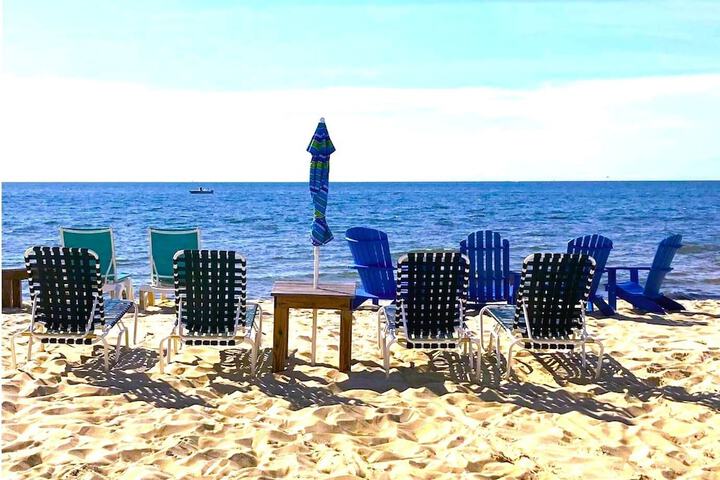 Beach 323 of 468