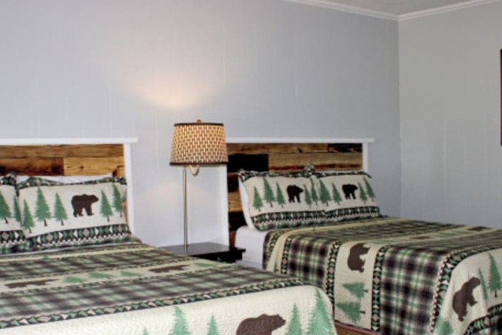 Luzerne Court Motel