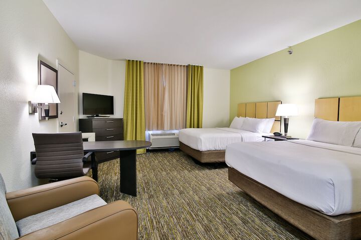 Room 13 of 37