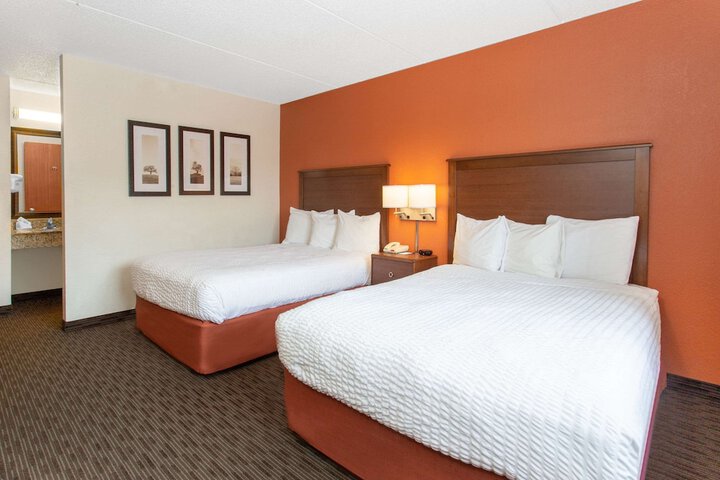 AmericInn by Wyndham Calumet