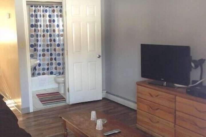 Room 19 of 35