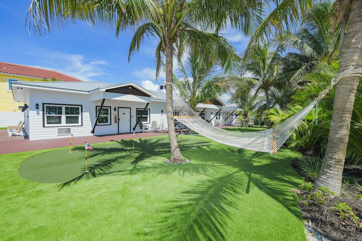 Casey Key Resorts - Beachfront