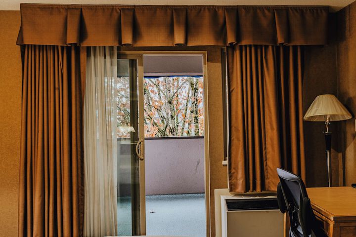 Room 56 of 71