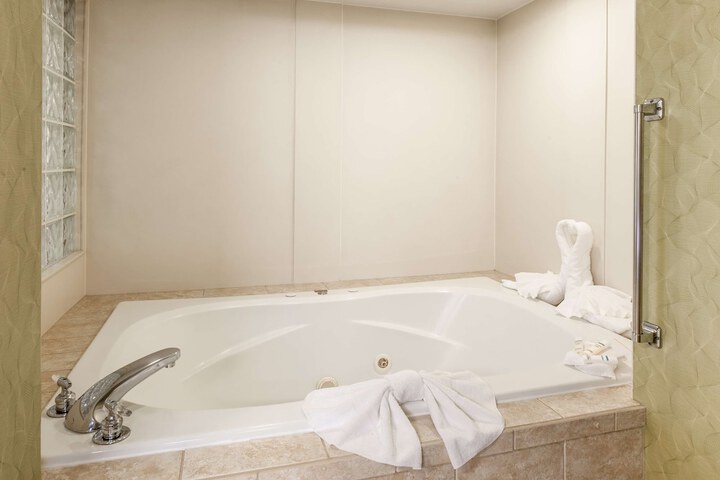 Hampton Inn Winston-Salem Hanes Mall