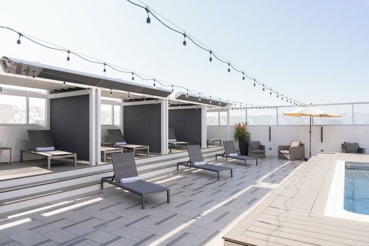 Shade Hotel