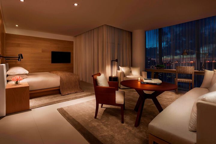Room 21 of 42