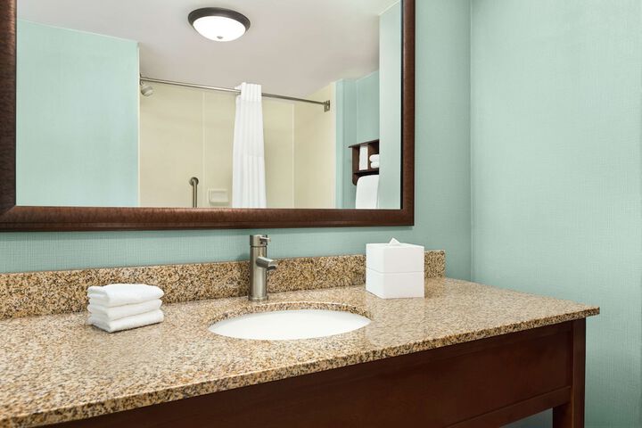 Hampton Inn & Suites Outer Banks / Corolla