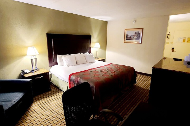 Room 25 of 44
