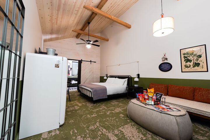 Cotton Court by Valencia Hotel Collection