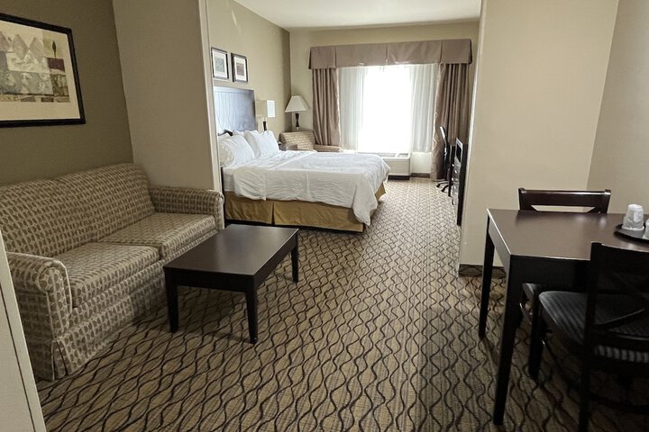 Room 15 of 34