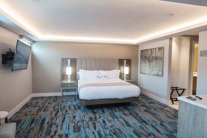 Room 8 of 37