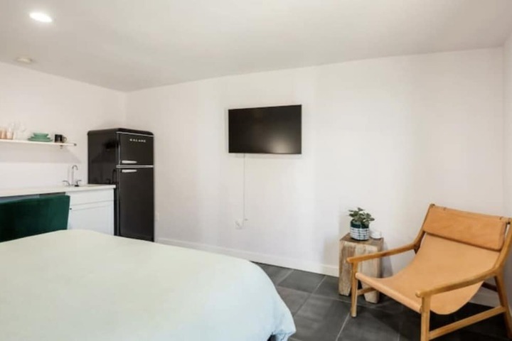 Room 55 of 106