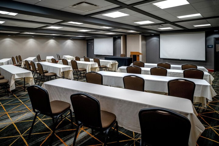 Holiday Inn Hotel & Suites Beckley by IHG