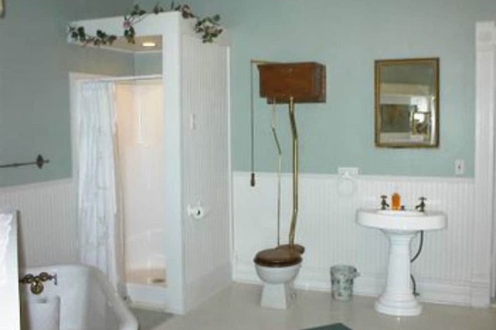 Room 30 of 108