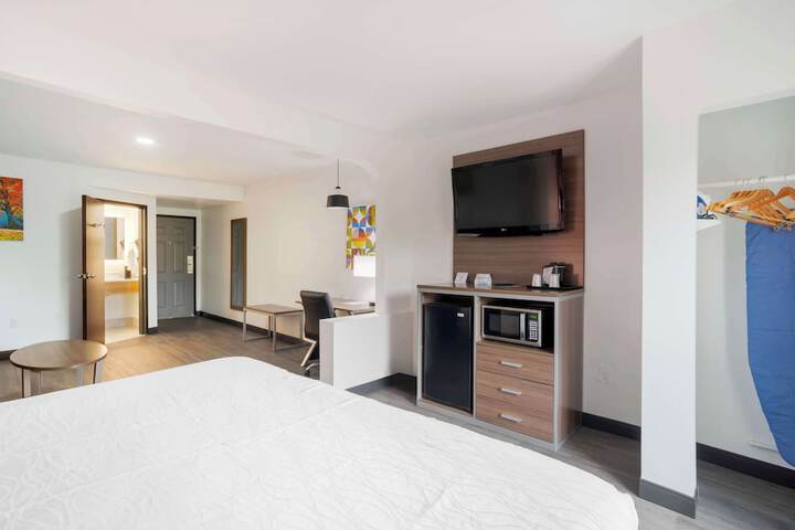 Room 45 of 51