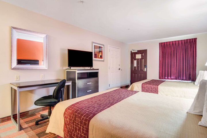 Room 20 of 29
