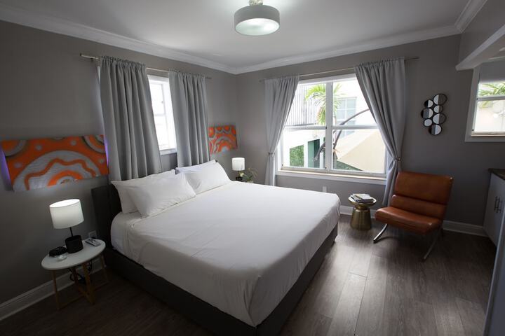 Room 18 of 43