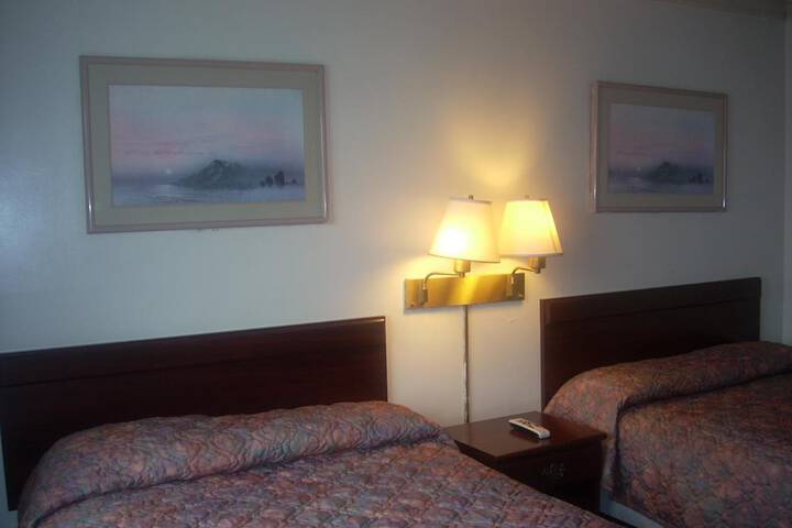 Room 17 of 34