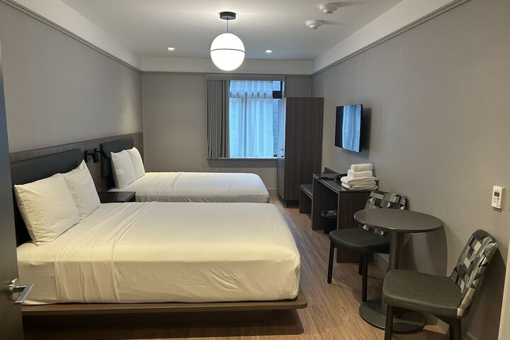 Melrose Hotel