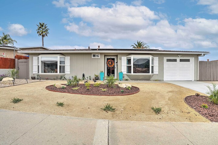 San Marcos Home w / Patio & Grill - Walk to Lake!