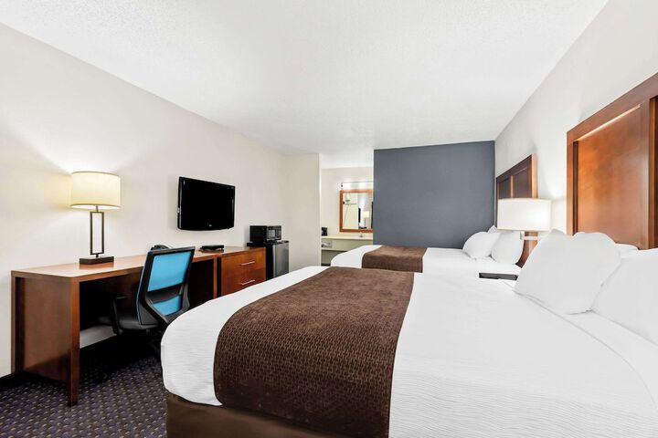 Room 21 of 33