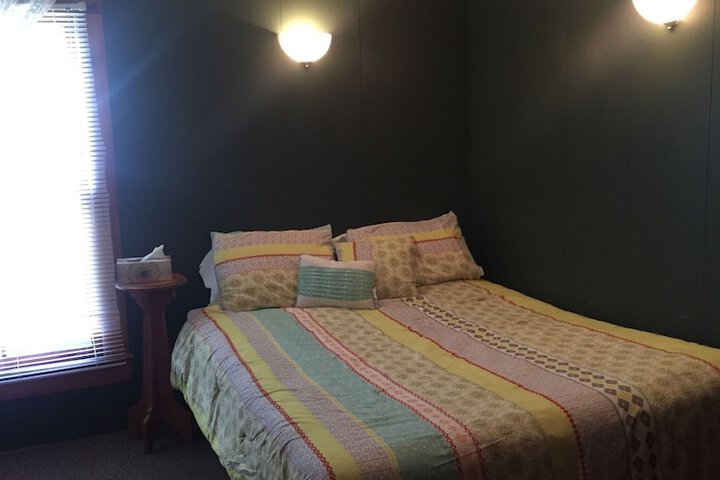 Room 22 of 35