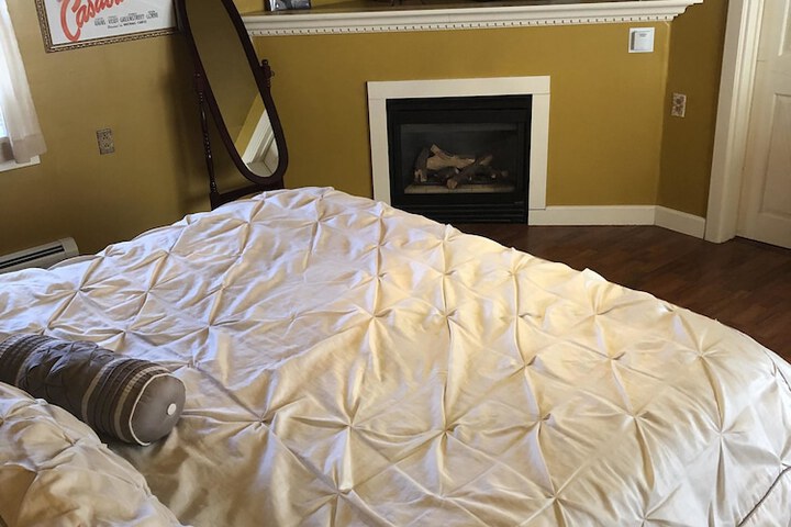 Room 19 of 50