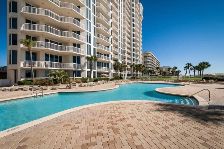 Silver Beach Towers 1102e by Destin Getaways