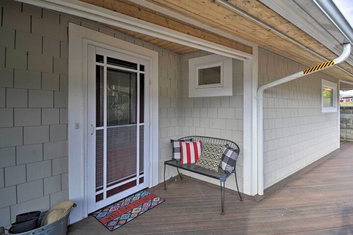 Breathtaking Port Ludlow Home w / Deck & Yard