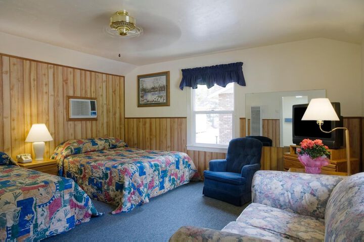 Room 27 of 34